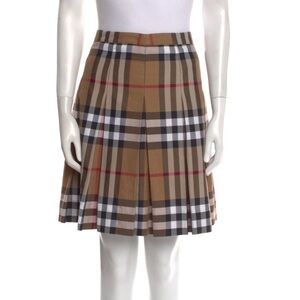Burberry pleated knee length skirt